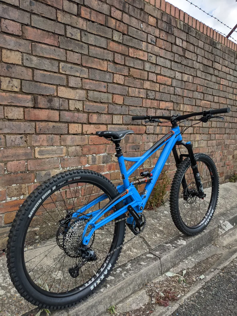 Orange Five Evo Pro Sparks Blue Large Ex Display
