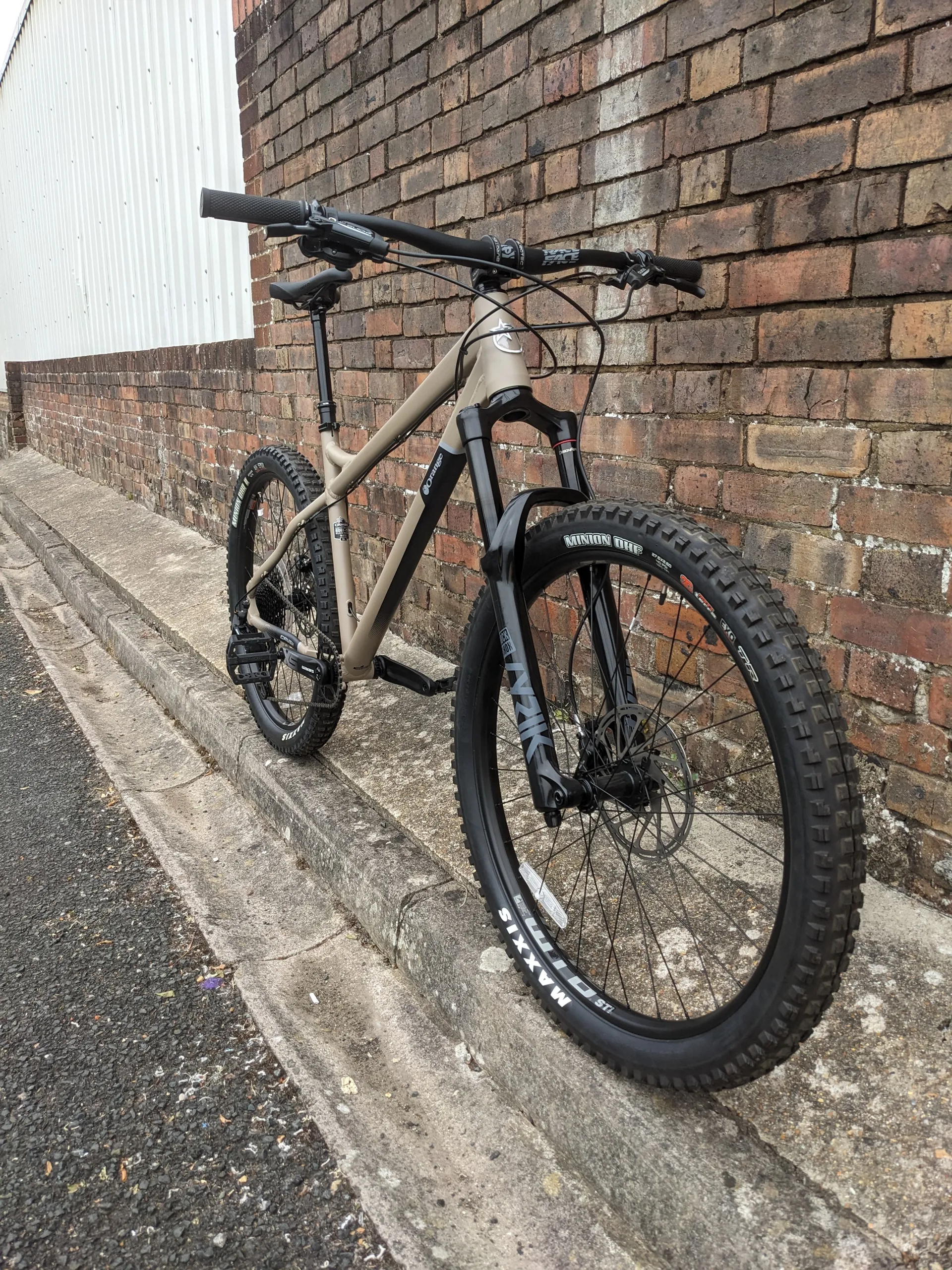 Orange Crush Pro XL Sandy Playa Ex Display