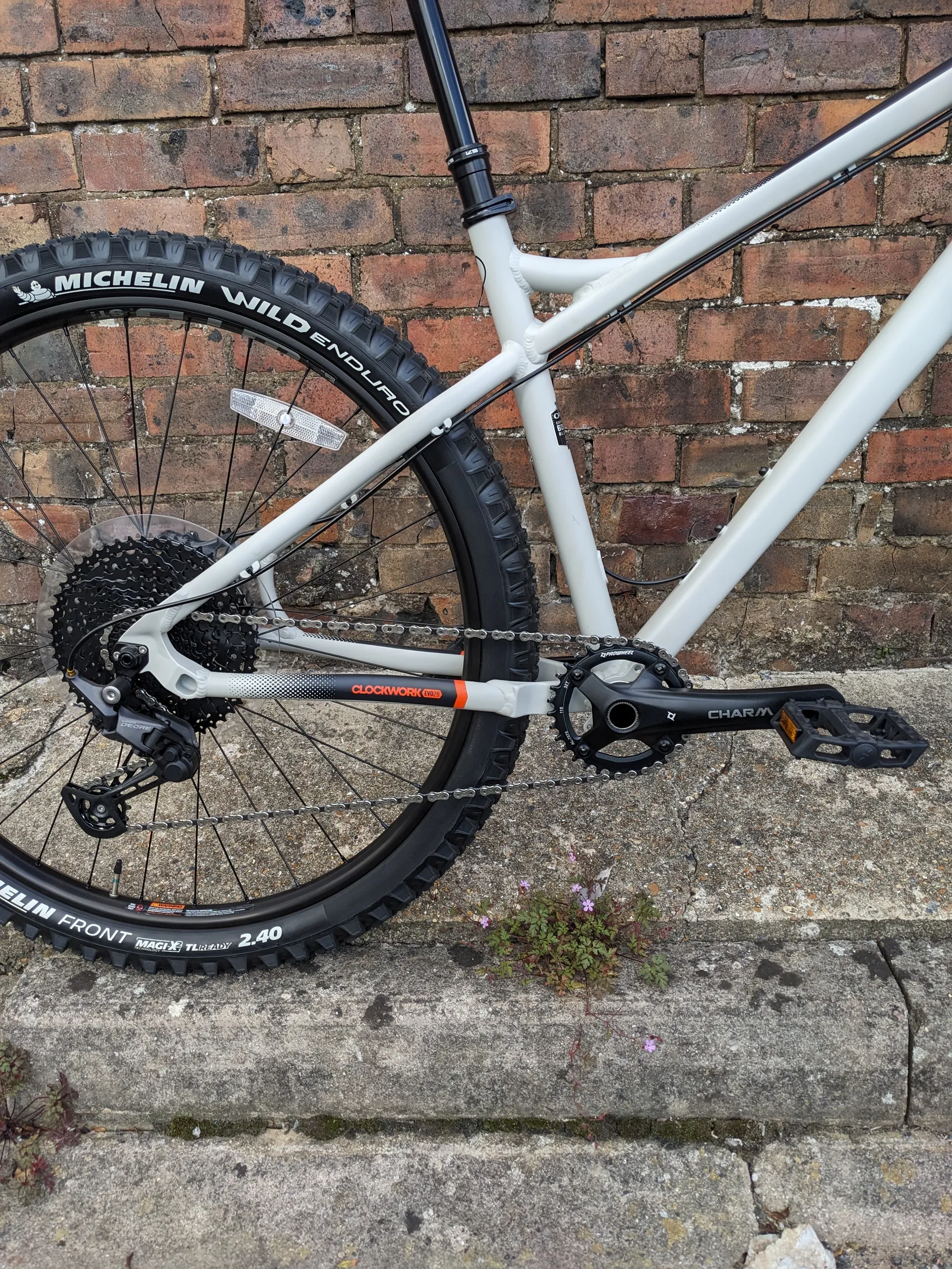 Orange Clockwork Evo 29 Comp Large Ex Display